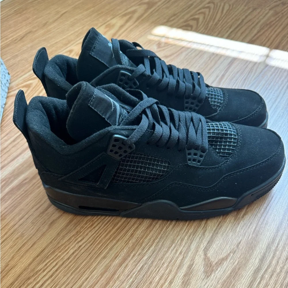 NWT Air Jordan 4 Retro - Picture 4 of 15
